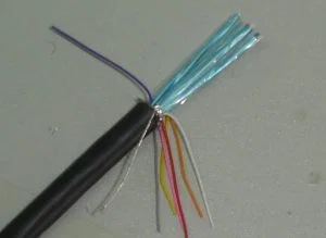 Pionowa maszyna do cięcia folii aluminiowej 