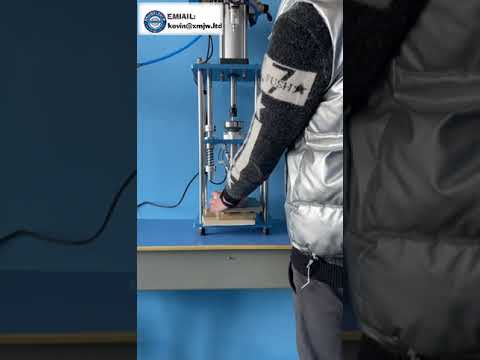 Półautomatyczna pneumatyczna wtryskarka do tworzyw sztucznych 40g – do kabli USB i przełączników zasilania