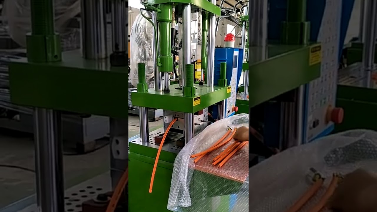 Wtryskarka do PVC 450ST – Precyzyjna produkcja wtyczek 3-bolcowych AU