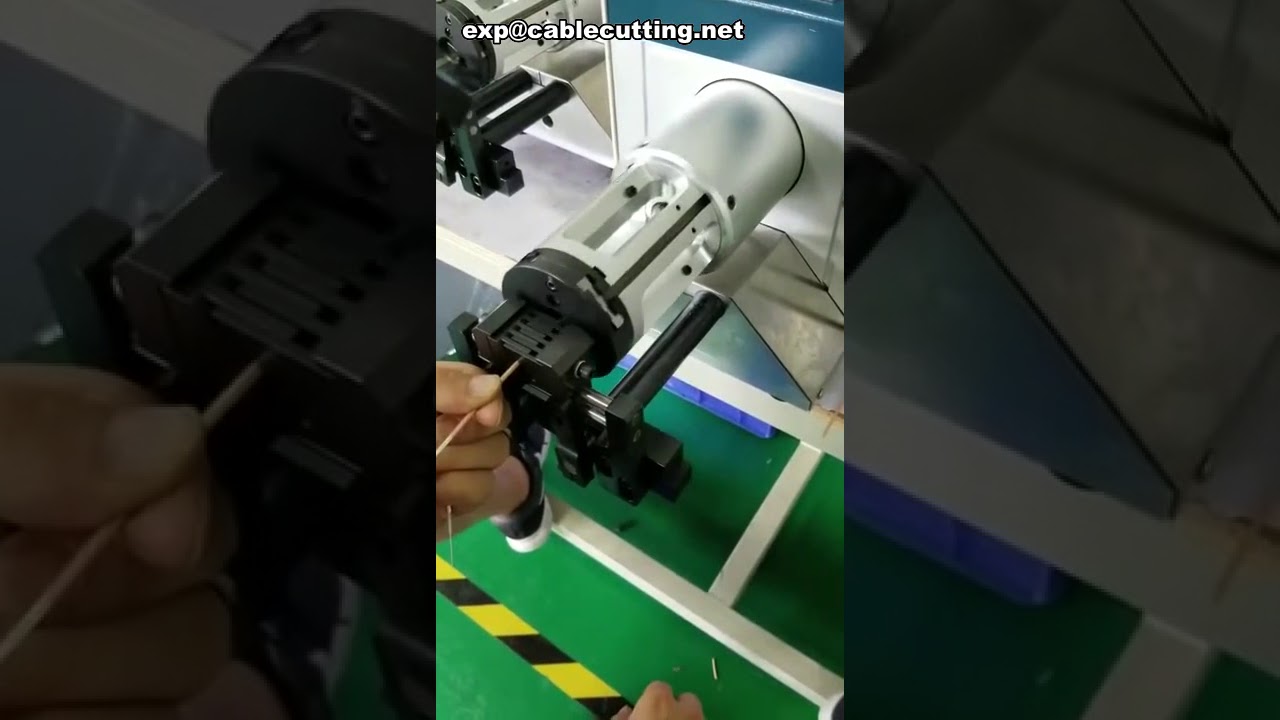Automatyczna maszyna do zdejmowania izolacji kabli koncentrycznych RG316 – precyzyjna obróbka przewodów