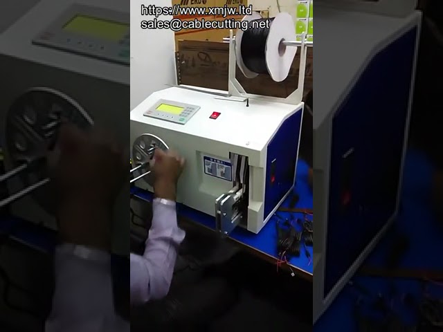 Półautomatyczna maszyna do nawijania i wiązania kabli USB w kształt 8 i O z ekranem dotykowym HD