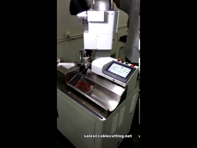 W pełni automatyczna maszyna do zaciskania końcówek, podwójne cięcie, zdejmowanie izolacji i zaciskanie drutu