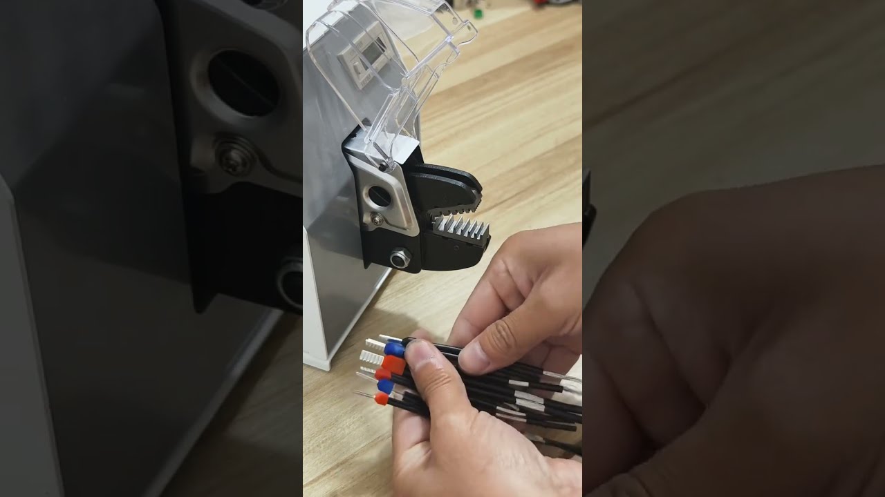Zainwestuj w wydajność: Elektryczna zaciskarka do końcówek - szybkie i pewne zaciskanie #maszyna