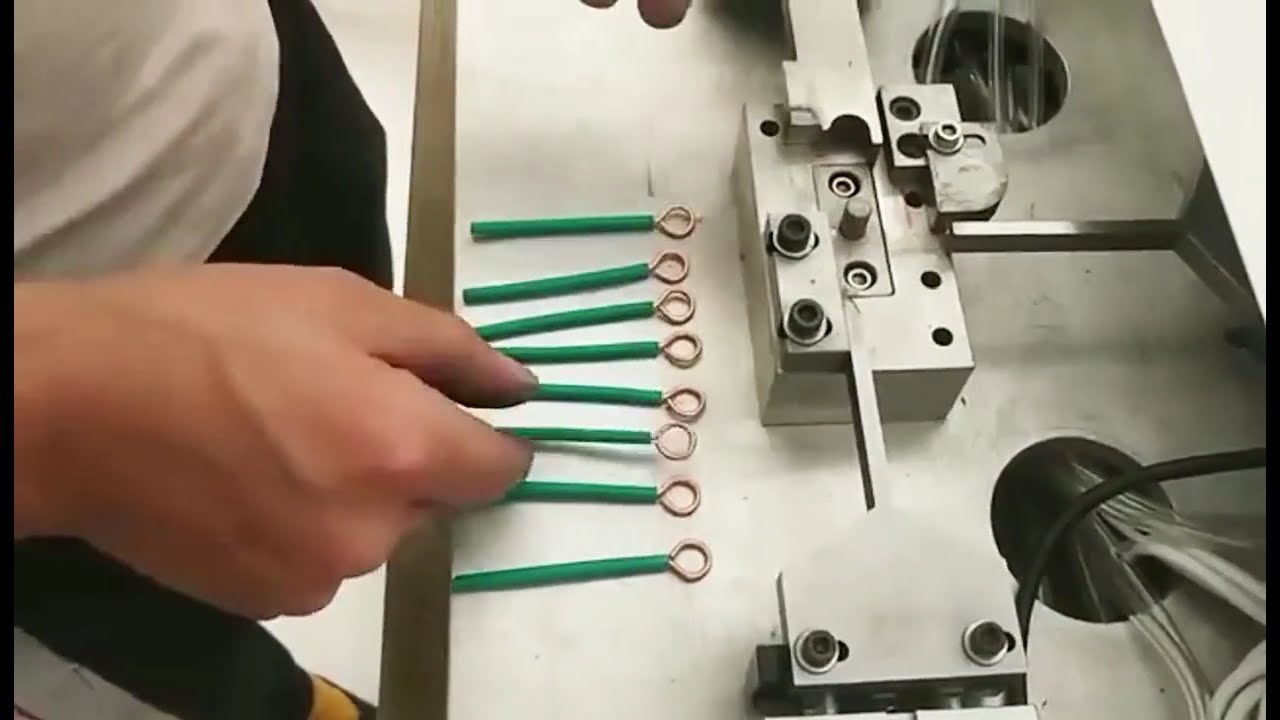 Automatyczna maszyna do zwijania drutu – rzeczywisty film z pracy urządzenia