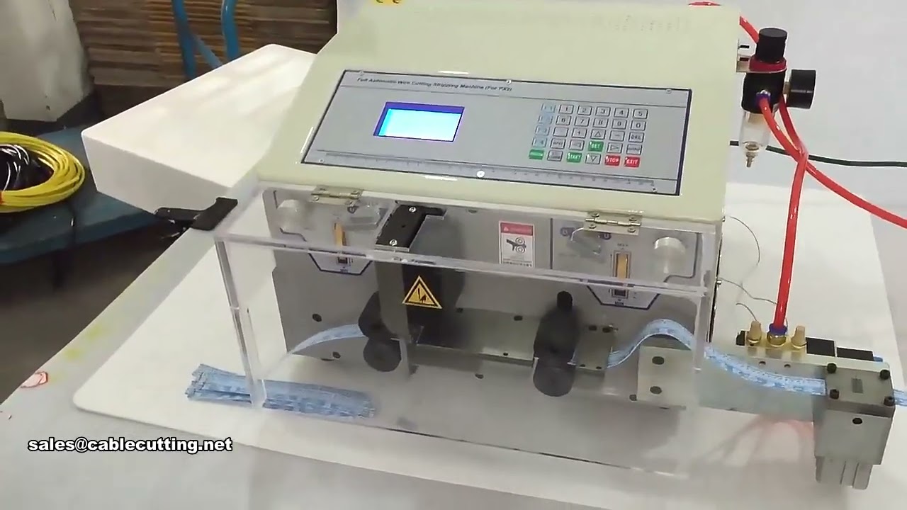 Automatyczna maszyna do układania, dystrybucji i zdejmowania izolacji z przewodów elektronicznych