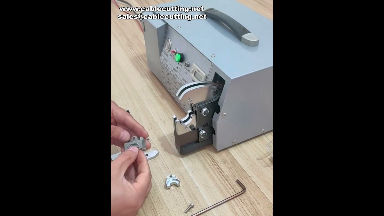 Wszechstronna elektryczna zaciskarka do końcówek kabli 0,25–70 mm²